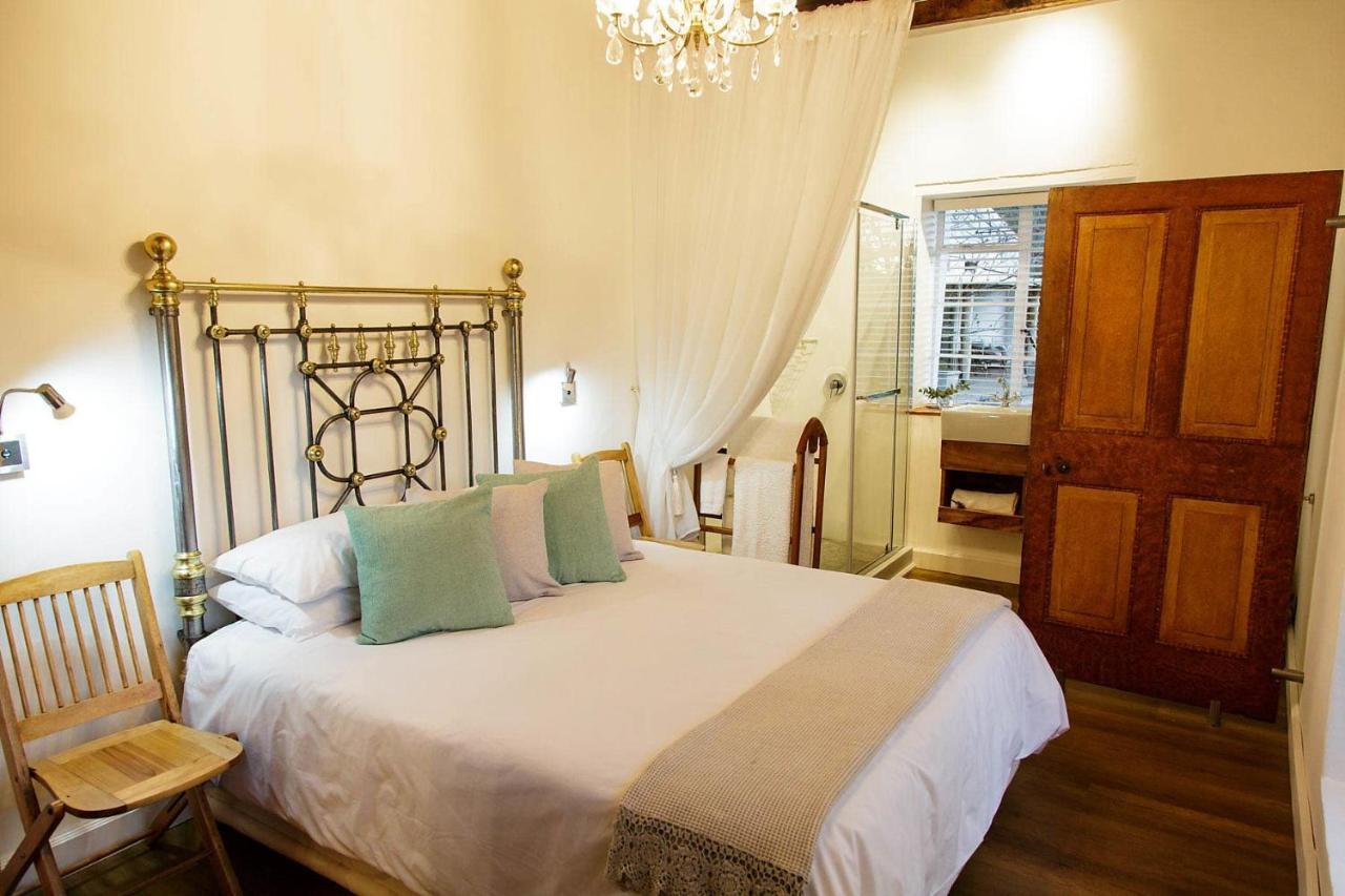 Blue Lily Retreat Bed and Breakfast Matjiesrivier  Exteriör bild