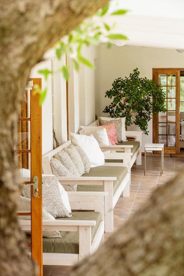 Blue Lily Retreat Bed and Breakfast Matjiesrivier  Exteriör bild